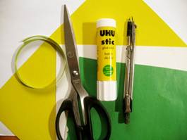 ������� ���������� � ����� UHU